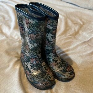 Carter's Multicolor Floral Women's Rain Boots